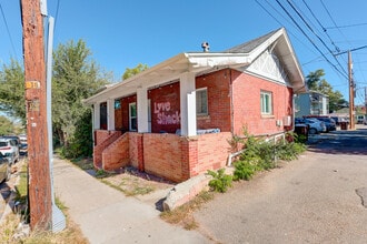 Building Photo - 1220 11th St