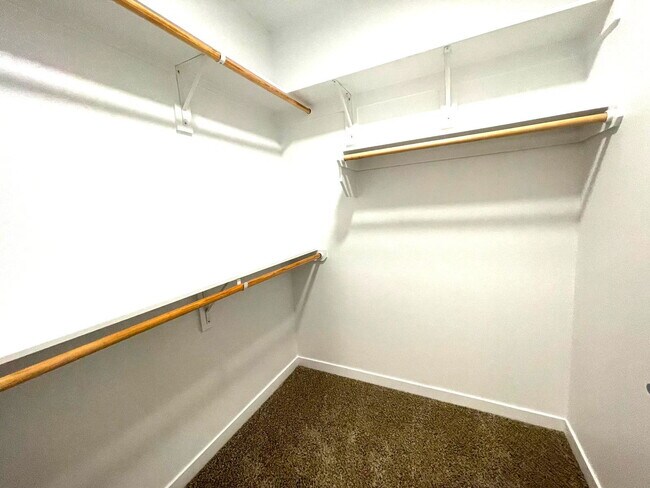 Building Photo - 1201 Wolf Cyn Rd