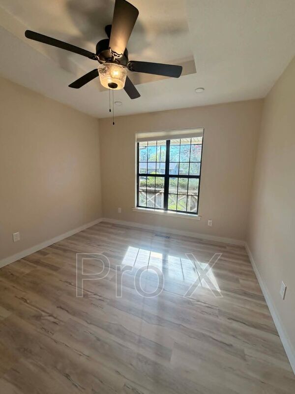 Building Photo - 2809 N Chandler Ave