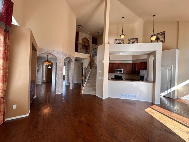 Building Photo - 2-Story in Pinecreek