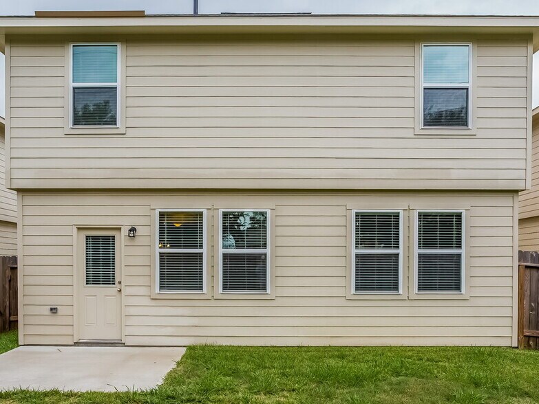 Building Photo - 13038 Rose Landing Dr