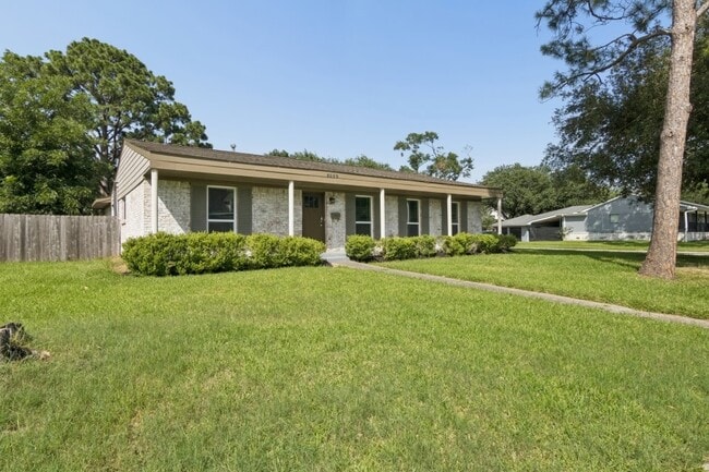 Building Photo - 6022 Beaudry Dr