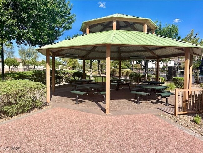 Building Photo - 1285 Large Cap Dr