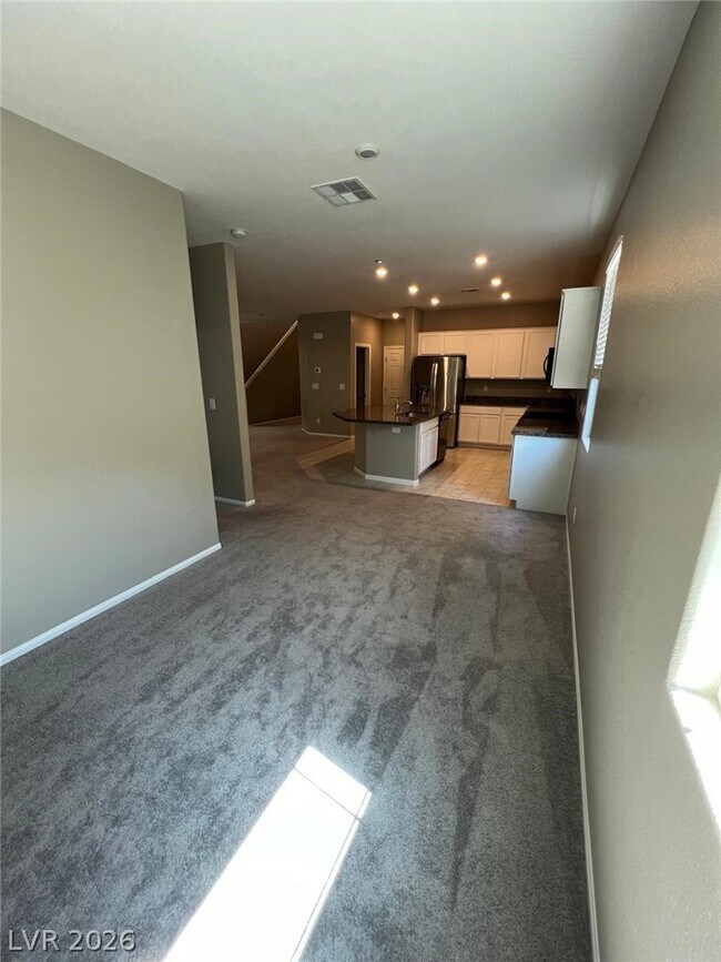 Building Photo - 6071 Castle Gardens Ave