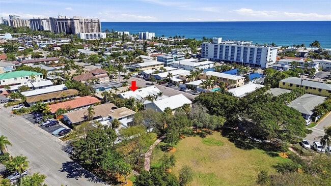 Building Photo - 4525 Bougainvilla Dr