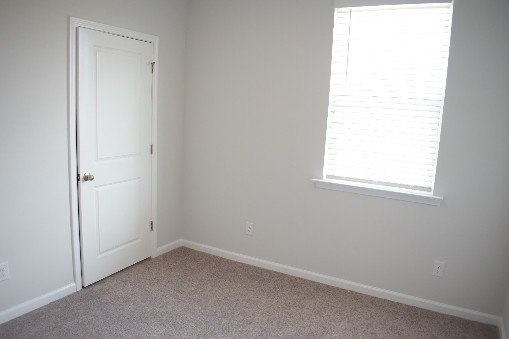 Building Photo - 471 St Kitts Way