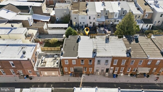 Building Photo - 3061 Livingston St