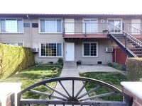 Building Photo - Updated Condo in West Richland