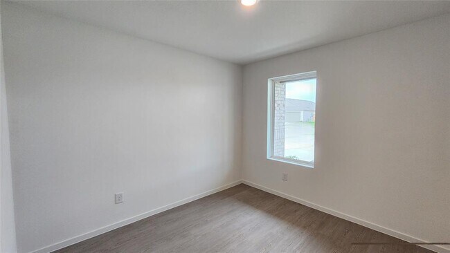 Building Photo - 29015 Rustic Windmill Wy