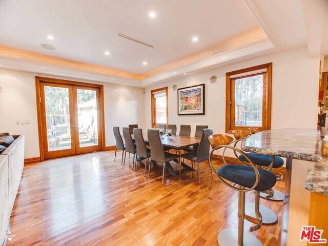 Building Photo - 9033 Cresta Dr