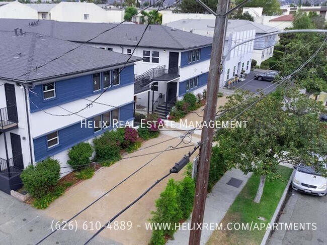 Building Photo - 715 E Garfield Ave