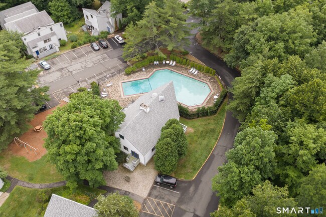 Building Photo - 5 Staunton Ct