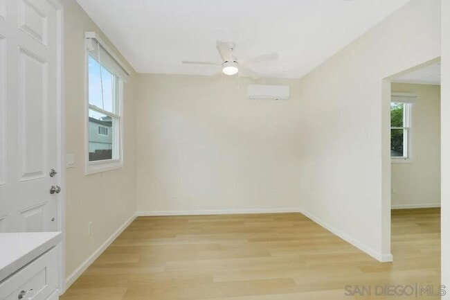 Building Photo - 4821 Monroe Ave