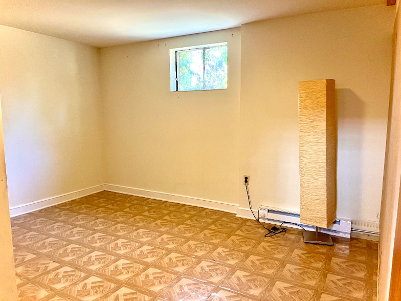 Building Photo - 420 Kerwin Rd