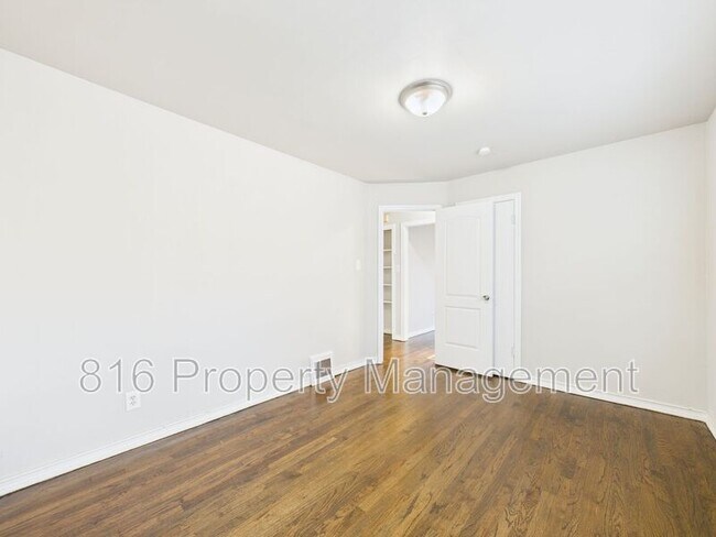 Building Photo - 4036 Cleveland Ave.