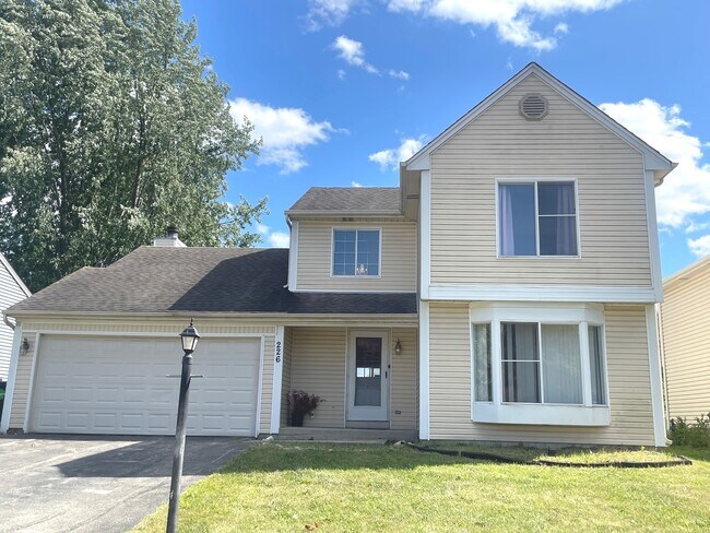 Primary Photo - 226 Iris Dr