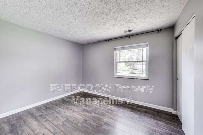 Building Photo - 3534 Ribbon Dr