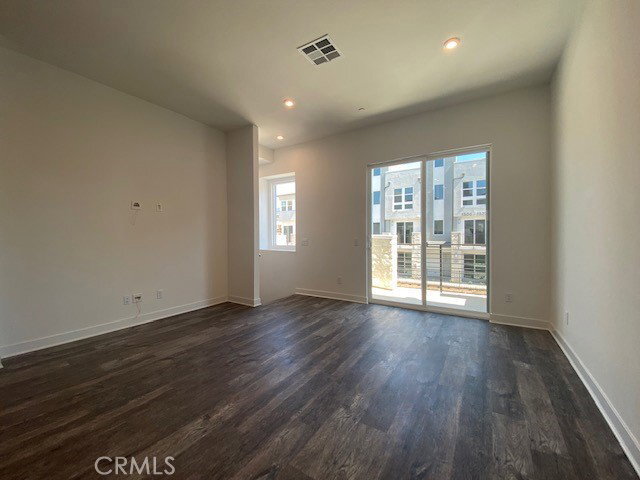 Building Photo - 1411 W Cara Dr