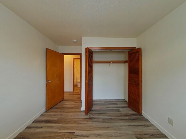 Building Photo - Charming 4 Bedroom House ~ Albany