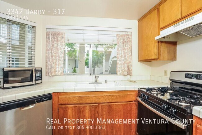 Building Photo - 3342 Darby-317