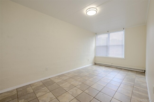 Building Photo - 3 Duryea Pl