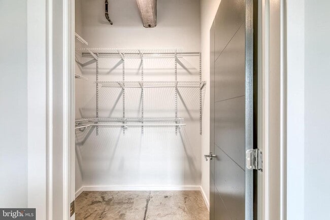 Building Photo - 4800 Brown St