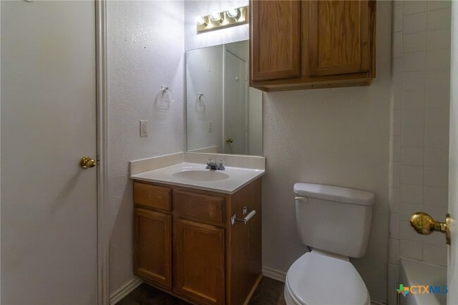 Building Photo - 5710 Greengate Dr