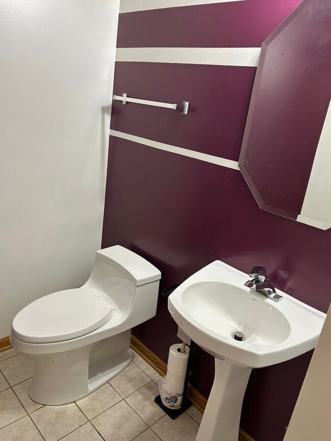 Building Photo - 761 Dillon Ct