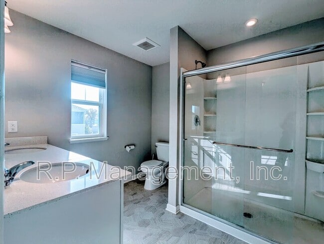 Building Photo - 2281 Polar Wy