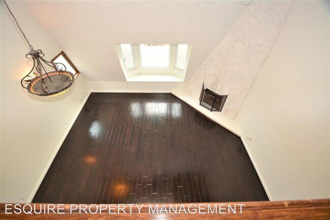 Building Photo - 3 br, 3 bath House - 300 MELROSE DRIVE