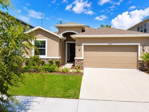 Building Photo - 12544 Shining Willow St