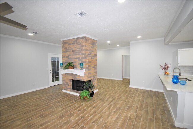 Building Photo - 18058 Brooknoll Dr
