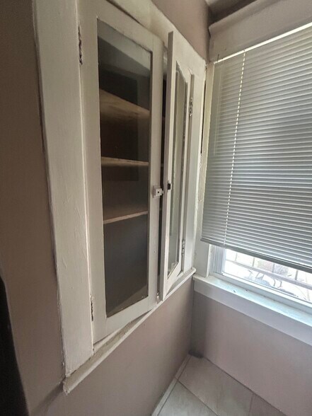 Building Photo - 4627 Maffitt Ave