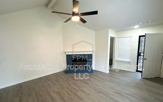 Building Photo - 1818 Winship Dr