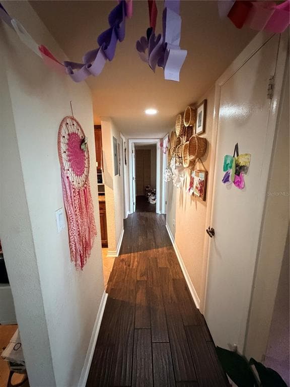 Building Photo - 720 N Village Dr