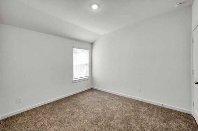 Building Photo - 647 Delicate Arch Dr