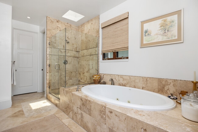 Building Photo - 227 Neptune Ave