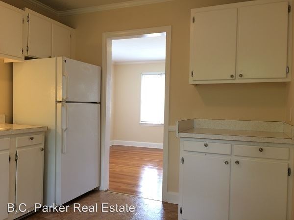 Building Photo - 214 Springwood Dr