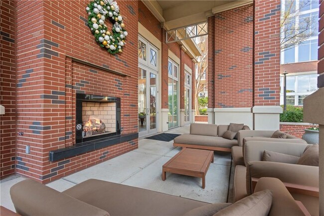 Building Photo - 1820 Peachtree St NW