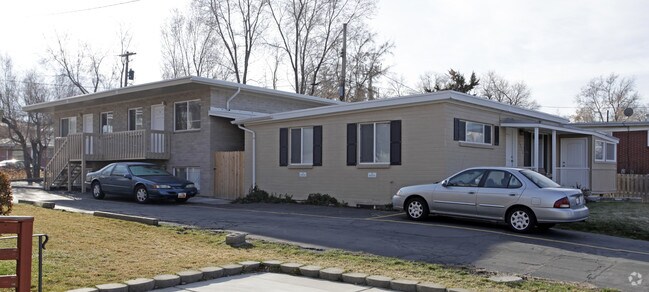 Building Photo - 4389 S Highland Dr
