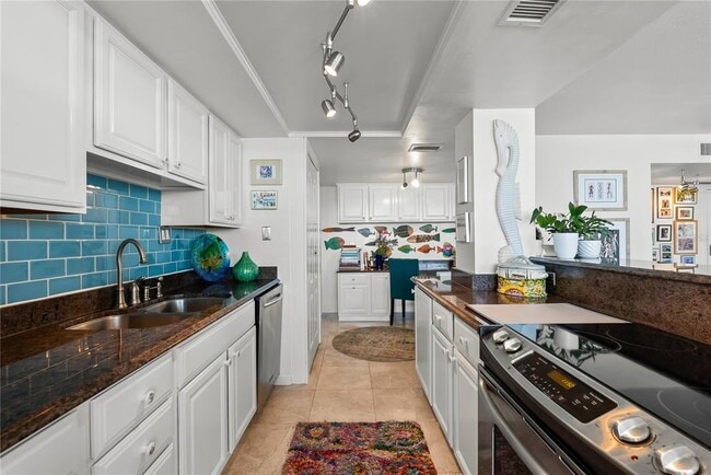 Building Photo - 644 Island Way