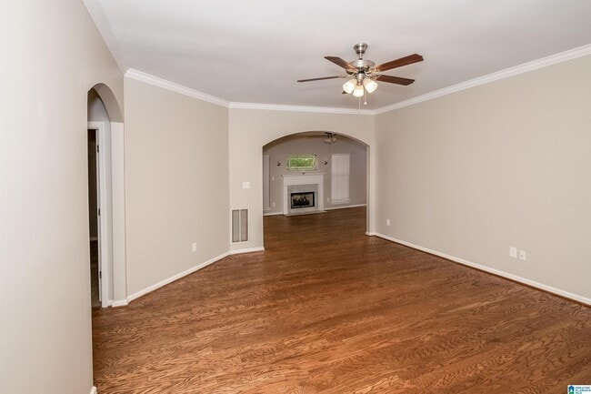 Building Photo - 105 Lenox Dr