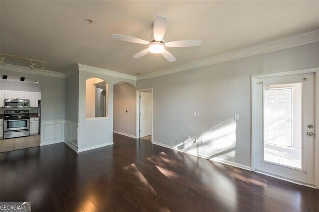 Building Photo - 1850 Cotillion Dr