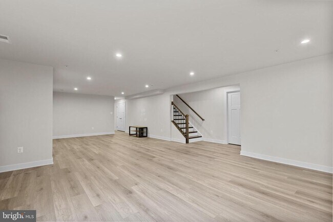 Building Photo - 12105 Empire Ln