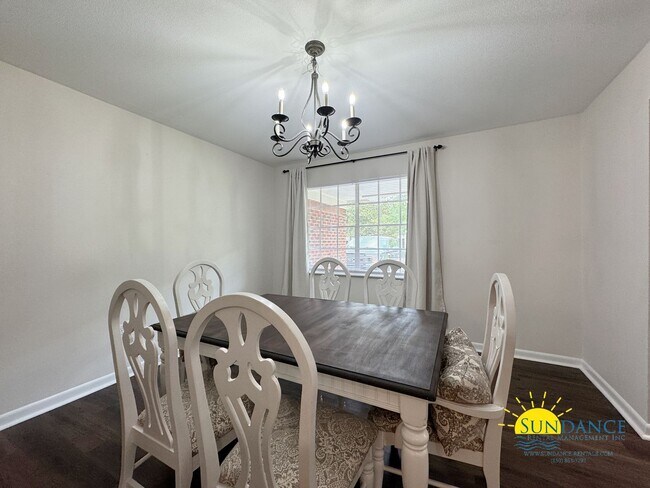 Building Photo - Updated 3-Bedroom Home in Fort Walton Beach!