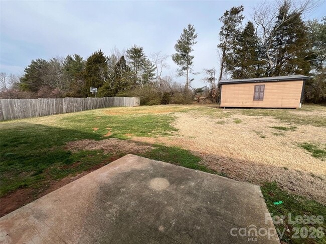 Building Photo - 2050 Rocketts Way