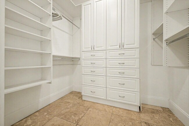 Building Photo - 7262 E Woodsage Ln