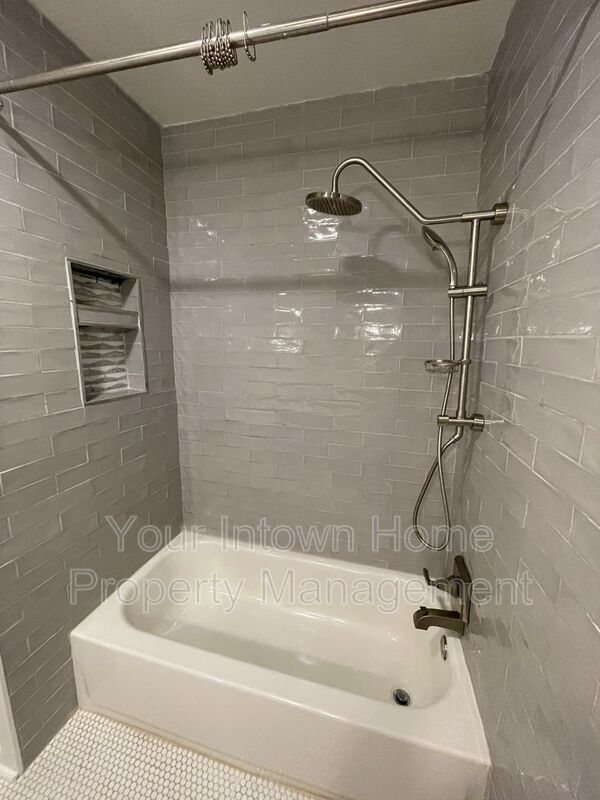 Building Photo - 1876 Mason Mill Rd