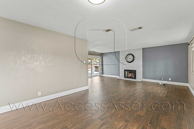 Building Photo - Beautiful 3BR/2BA Home In Hemet With Lush Backyard & Fruit Trees!