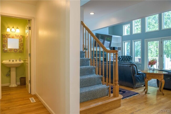 Building Photo - 1916 W Lake Rd